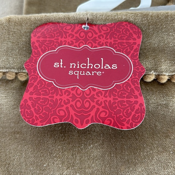 St. Nicholas NWT Set of 2 Costal Beach 21” Starfish Embellished Xmas Stockings - Picture 14 of 16